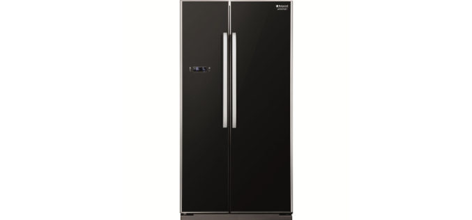 Side by side Hotpoint SXBD925GF – Cel mai elegant model cu tehnologia NoFrost este chiar aici